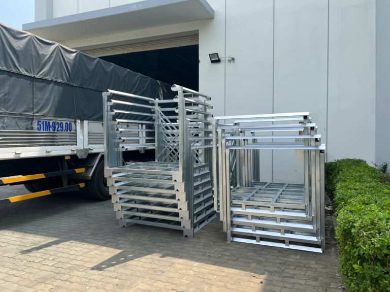 Pallet sắt